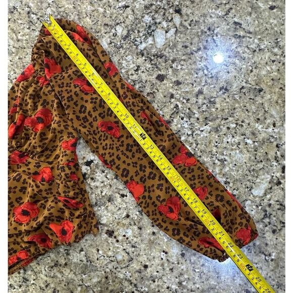 ASTR The Label Animal Print Floral Crop Top Mob Wife Office Siren Size Small - Picture 14 of 16